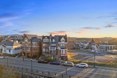 Charming Studio-Panoramic View-Your Pittsburgh Sanctuary Διαμέρισμα Εξωτερικό φωτογραφία