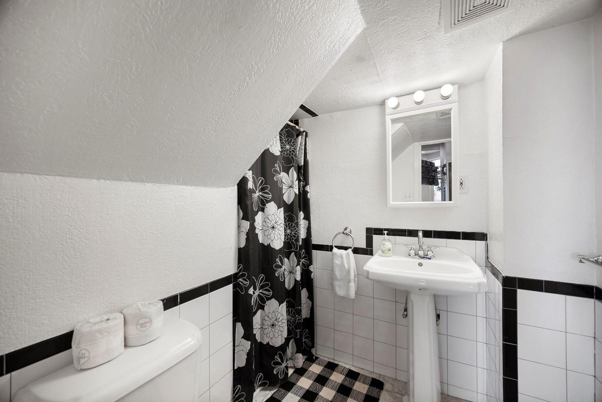 Charming Studio-Panoramic View-Your Pittsburgh Sanctuary Διαμέρισμα Εξωτερικό φωτογραφία
