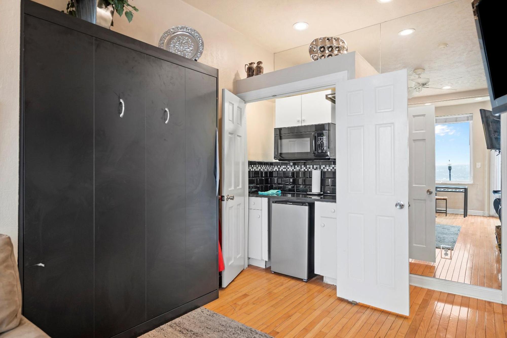 Charming Studio-Panoramic View-Your Pittsburgh Sanctuary Διαμέρισμα Εξωτερικό φωτογραφία