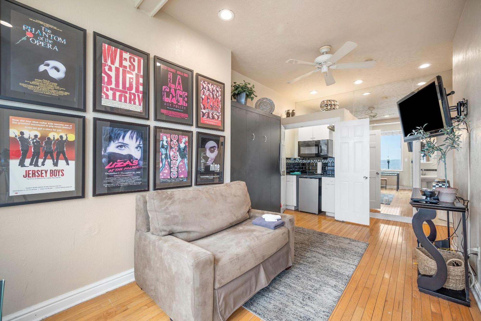 Charming Studio-Panoramic View-Your Pittsburgh Sanctuary Διαμέρισμα Εξωτερικό φωτογραφία